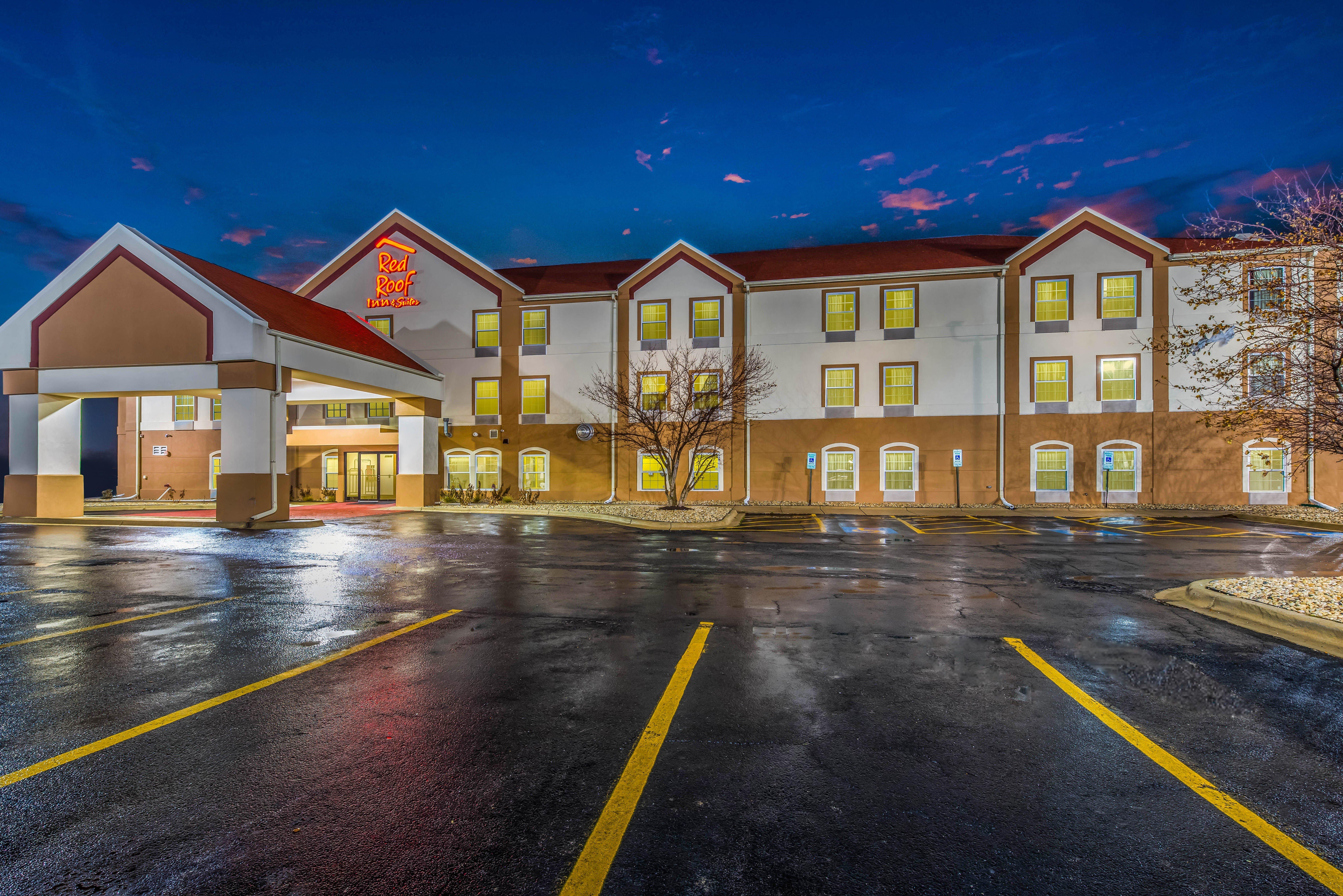 Red Roof Inn & Suites Monee Exterior foto